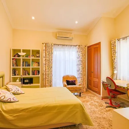 Sleeps 7 Pool Air Con Wifi فيلة فالي دو لوبو