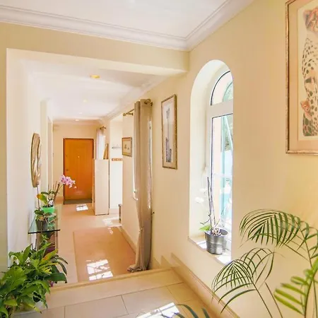 Sleeps 7 Pool Air Con Wifi فالي دو لوبو