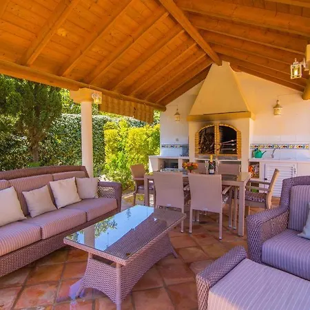 Sleeps 7 Pool Air Con Wifi فيلة *
